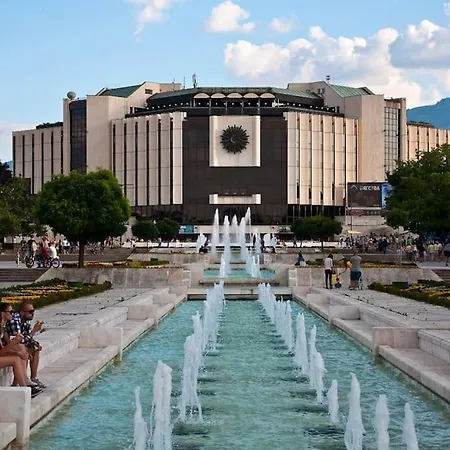 Apartamento 2 Bedroom In The Heart Of