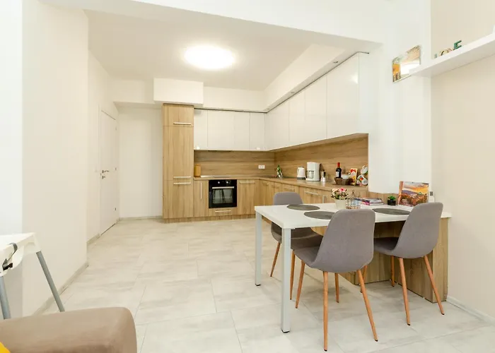 2 Bedroom In The Heart Of Daire *